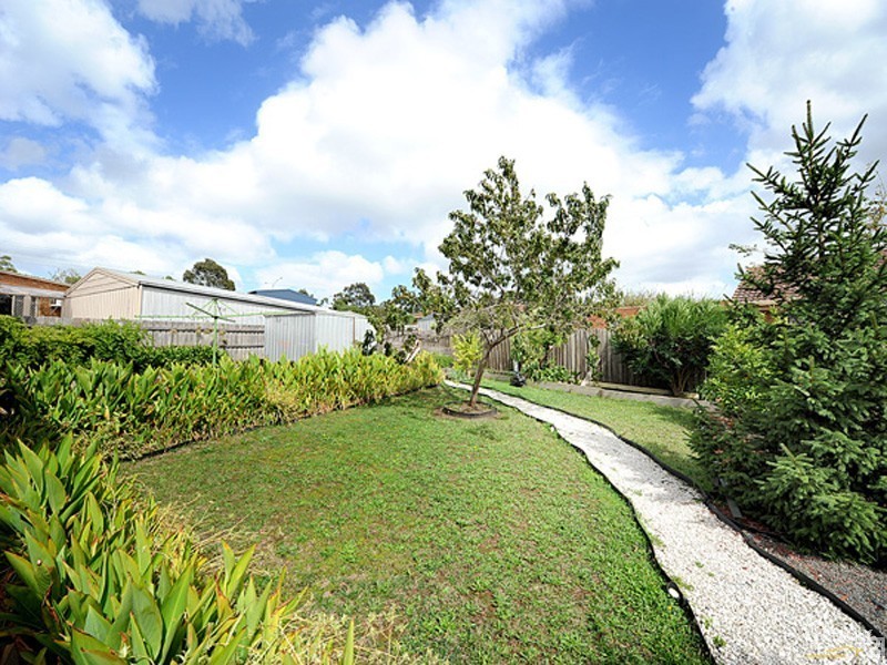 8 Mace Rise, Hallam VIC 3803