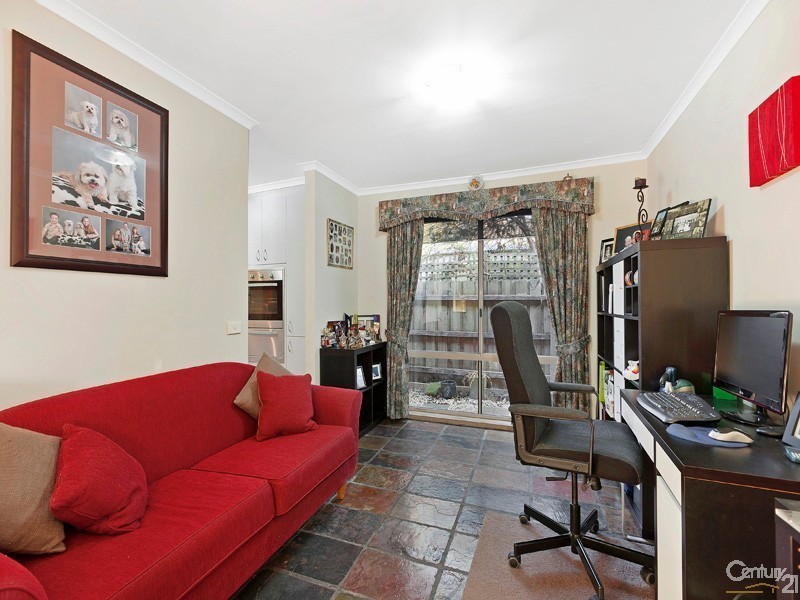 4 Emma Court, Berwick VIC 3806