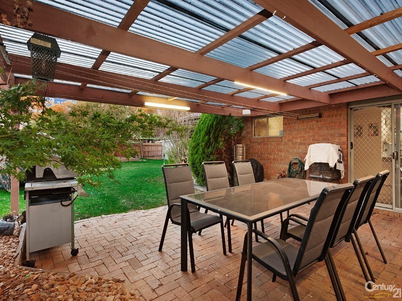 4 Emma Court, Berwick VIC 3806