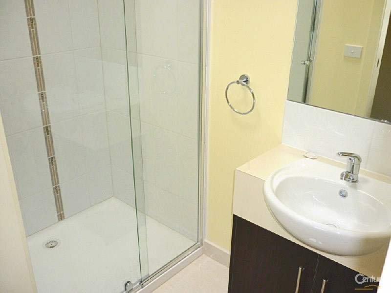 2/7 Roseville Court, Berwick VIC 3806