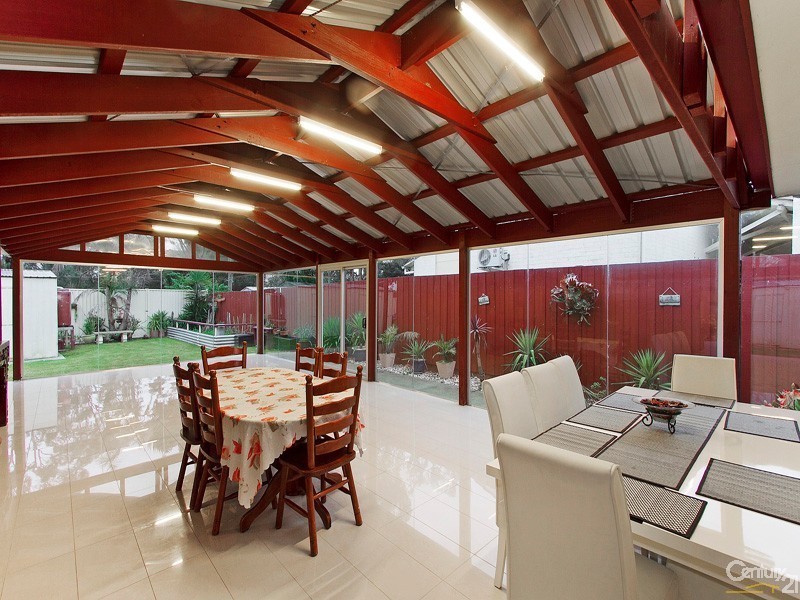 13 Fountain Drive, Narre Warren VIC 3805