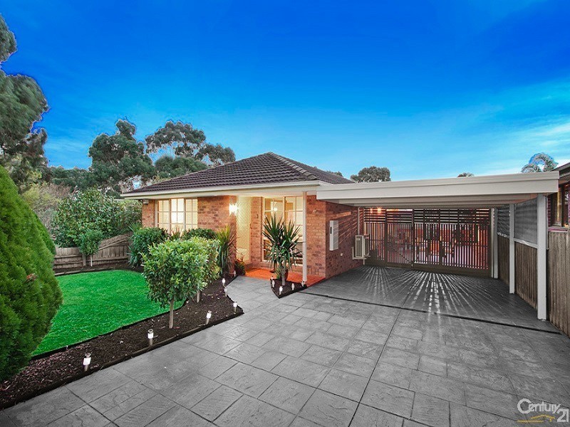 1 Sunnyside Drive, Berwick VIC 3806