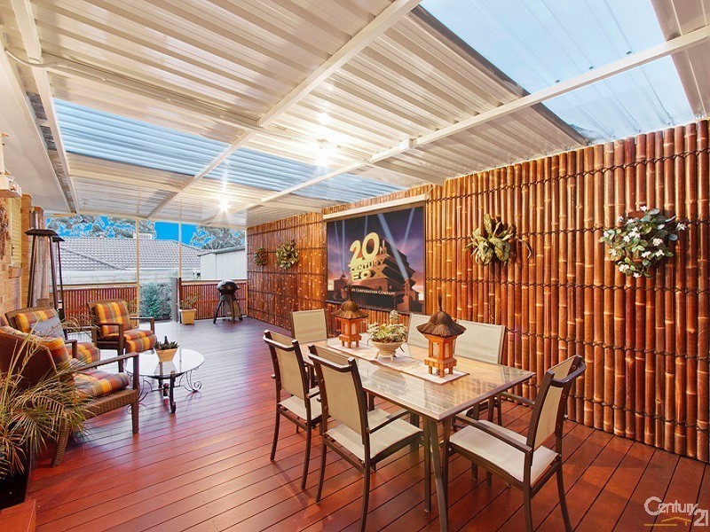 1 Sunnyside Drive, Berwick VIC 3806