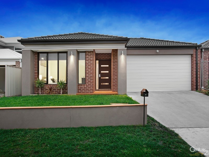 39 Warbler Street, Pakenham VIC 3810