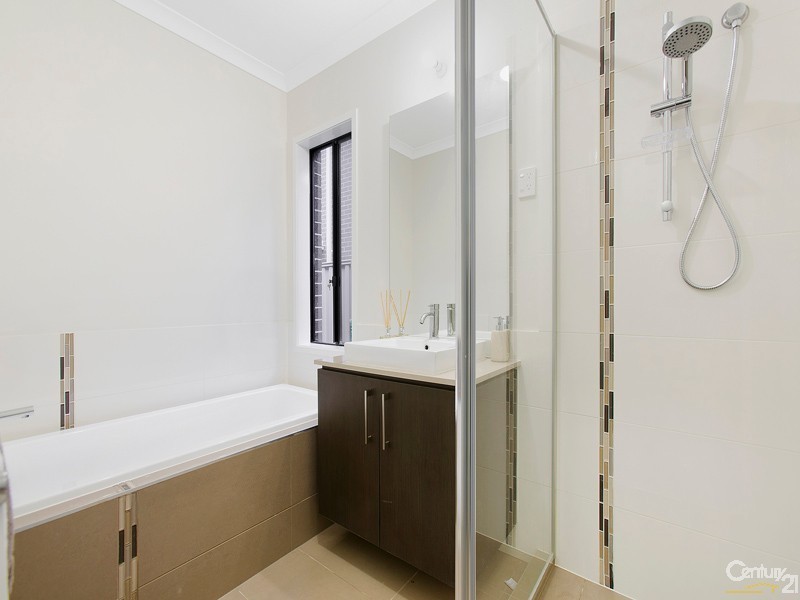 39 Warbler Street, Pakenham VIC 3810