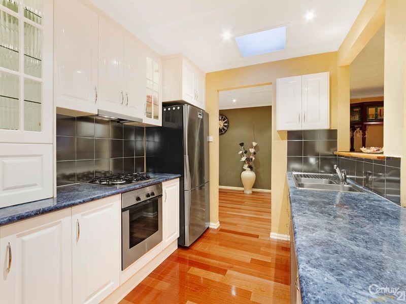 34 Thomas Mitchell Drive, Endeavour Hills VIC 3802