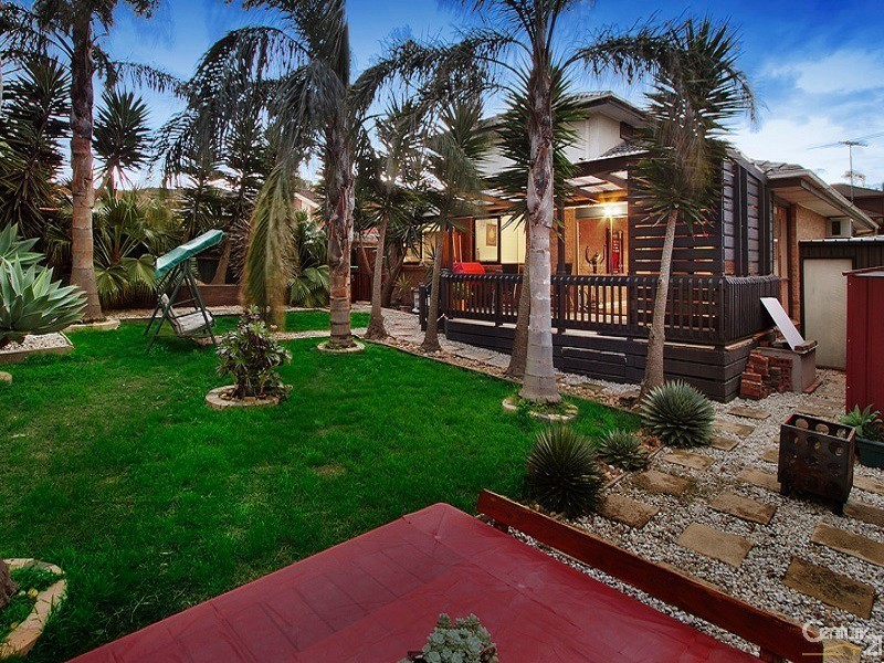 34 Thomas Mitchell Drive, Endeavour Hills VIC 3802