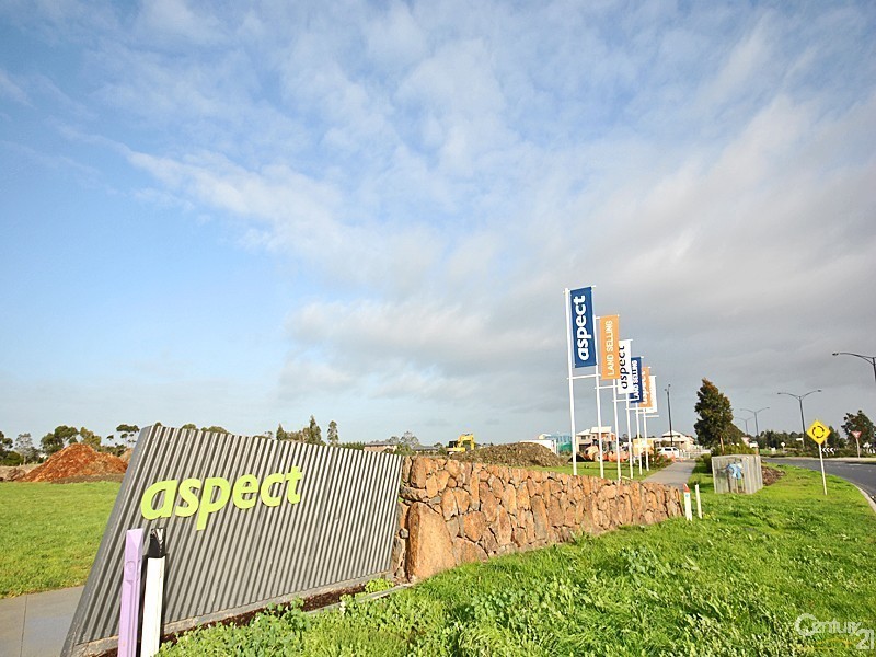 35 Bridge Road, Officer VIC 3809