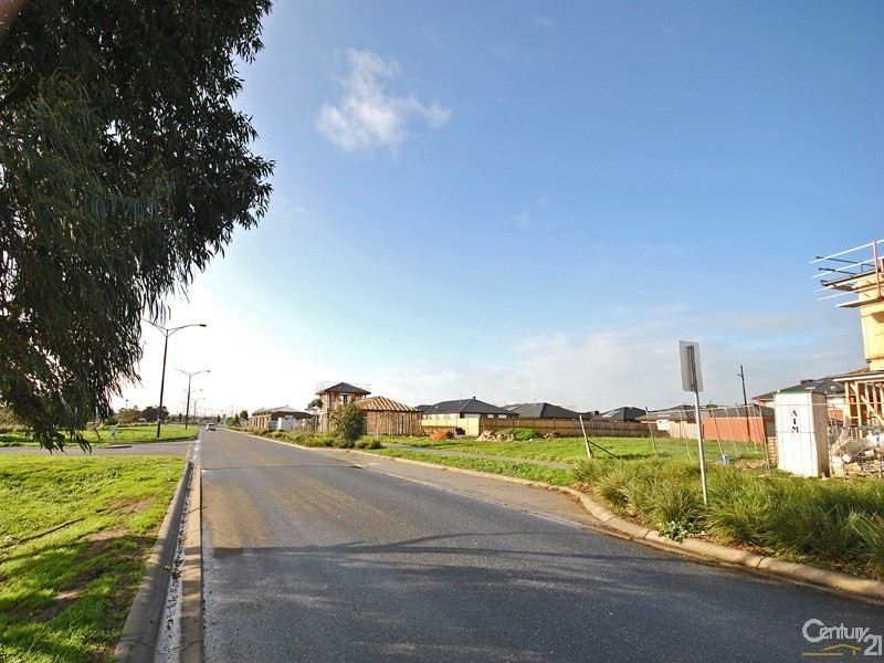 35 Bridge Road, Officer VIC 3809