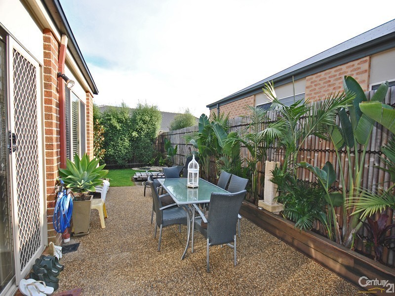 7 Atkinson Drive, Berwick VIC 3806