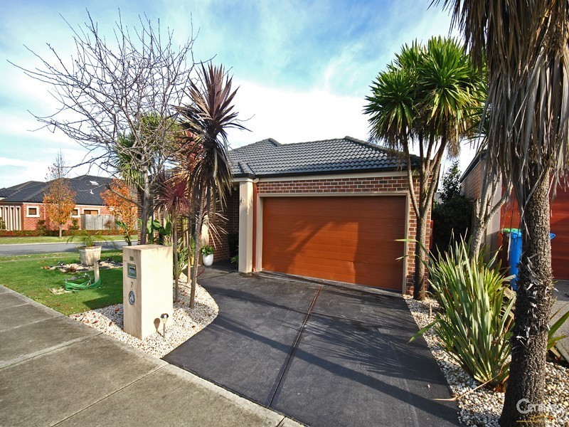 7 Atkinson Drive, Berwick VIC 3806