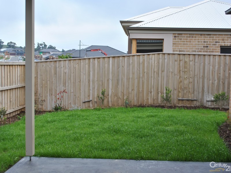 89 Arena Parade, Officer VIC 3809