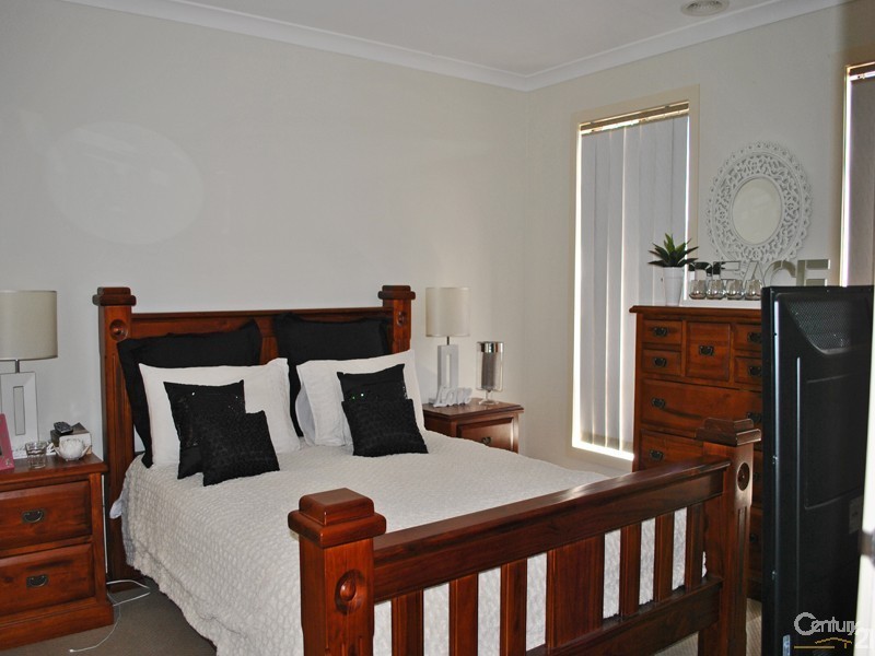 47 Salvia Avenue, Pakenham VIC 3810