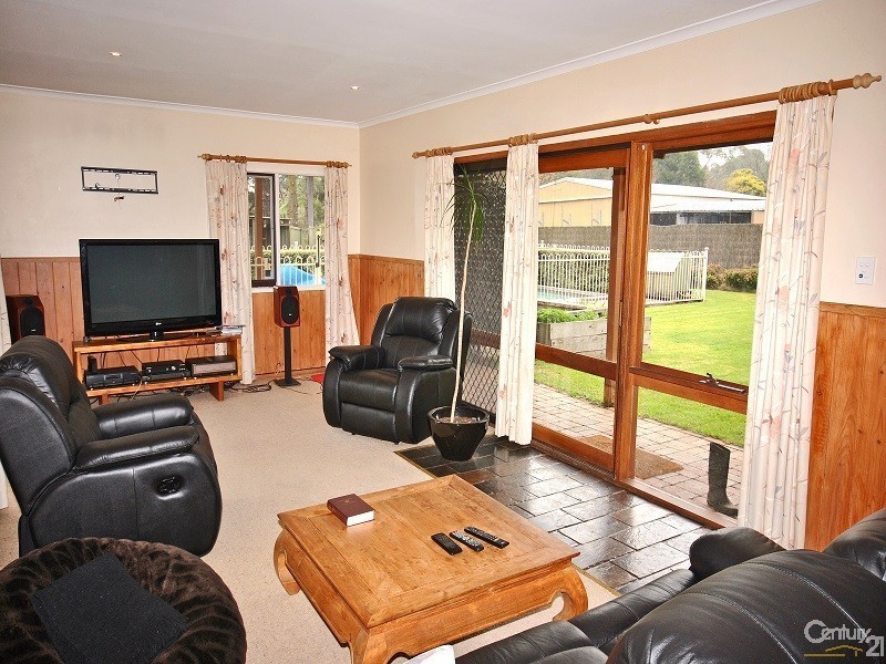 315-329 Belgrave Hallam Road, Narre Warren North VIC 3804