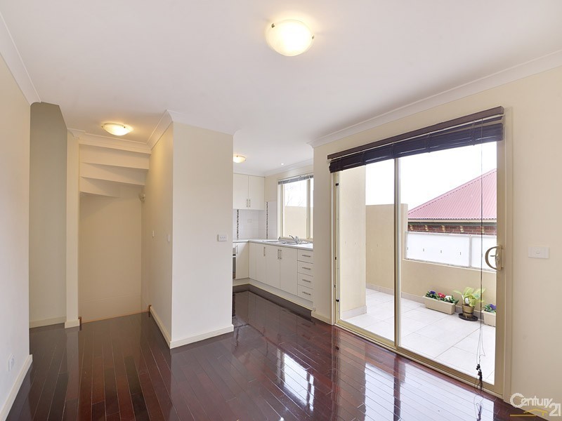 2/19 Hemmings Street, Dandenong VIC 3175