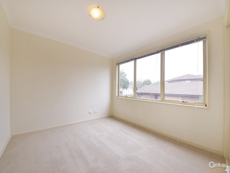 2/19 Hemmings Street, Dandenong VIC 3175