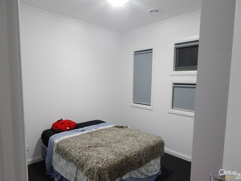 11B Hughes Crescent, Dandenong North VIC 3175