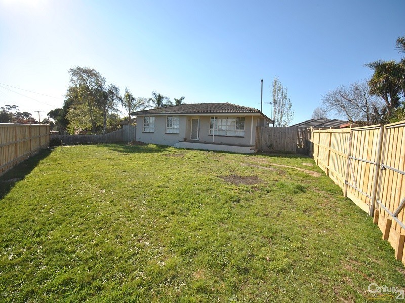 1/15 Sweeney Drive, Narre Warren VIC 3805