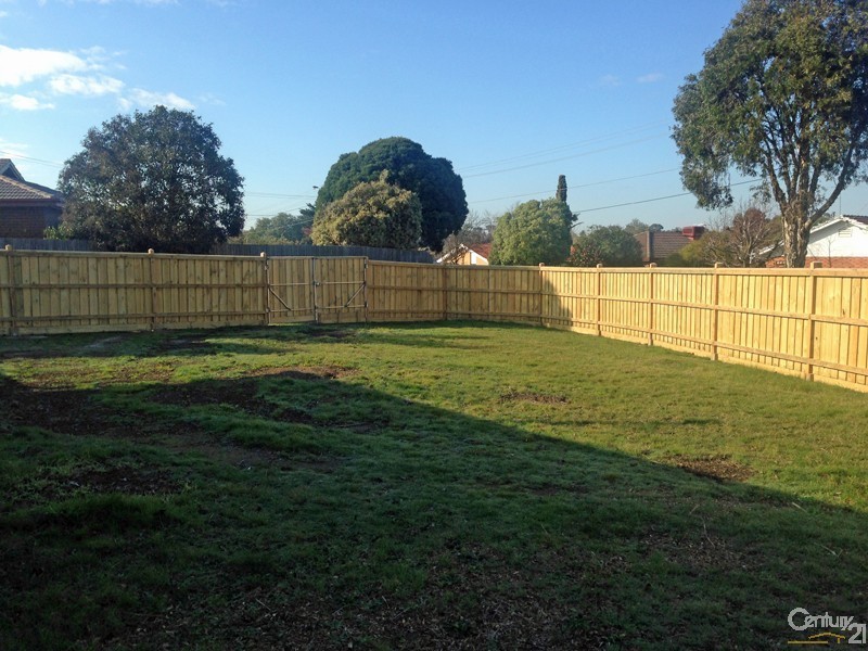 1/15 Sweeney Drive, Narre Warren VIC 3805