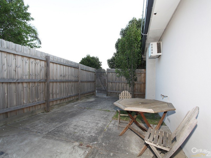 1/15 Sweeney Drive, Narre Warren VIC 3805