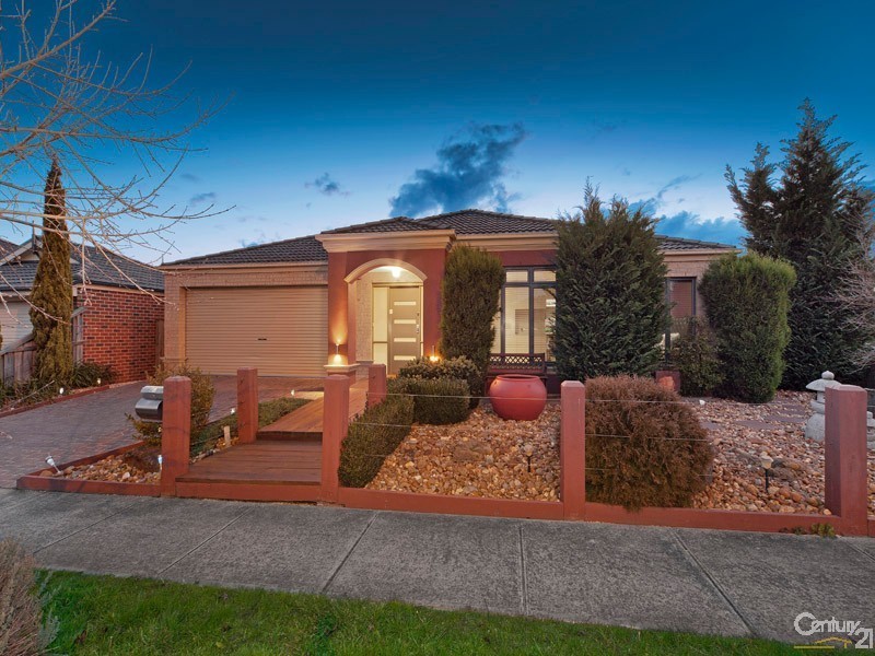 81 Skyline Way, Berwick VIC 3806