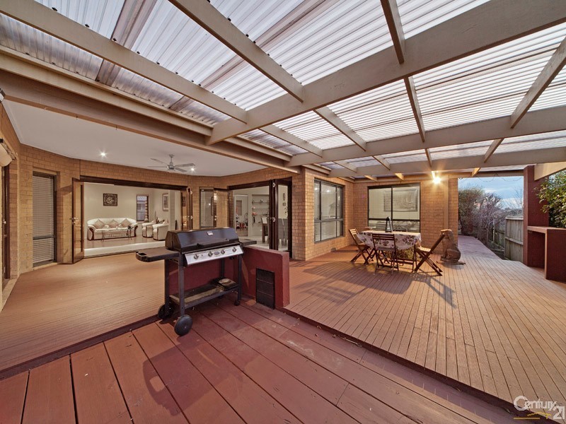 81 Skyline Way, Berwick VIC 3806