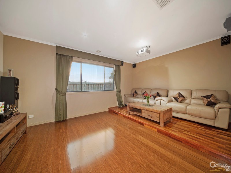 81 Skyline Way, Berwick VIC 3806