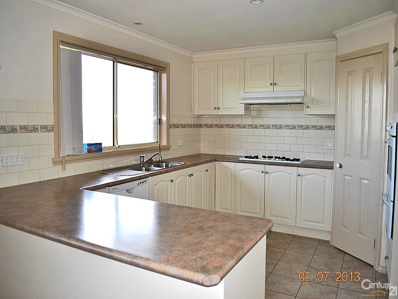 33 Milfull Court, Narre Warren North VIC 3804