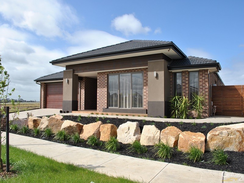 15 Trickett Street, Clyde VIC 3978