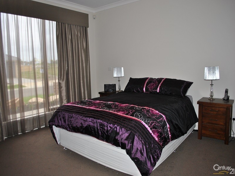 15 Trickett Street, Clyde VIC 3978