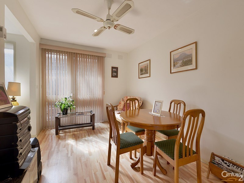 6 Kinarra Court, Springvale South VIC 3172