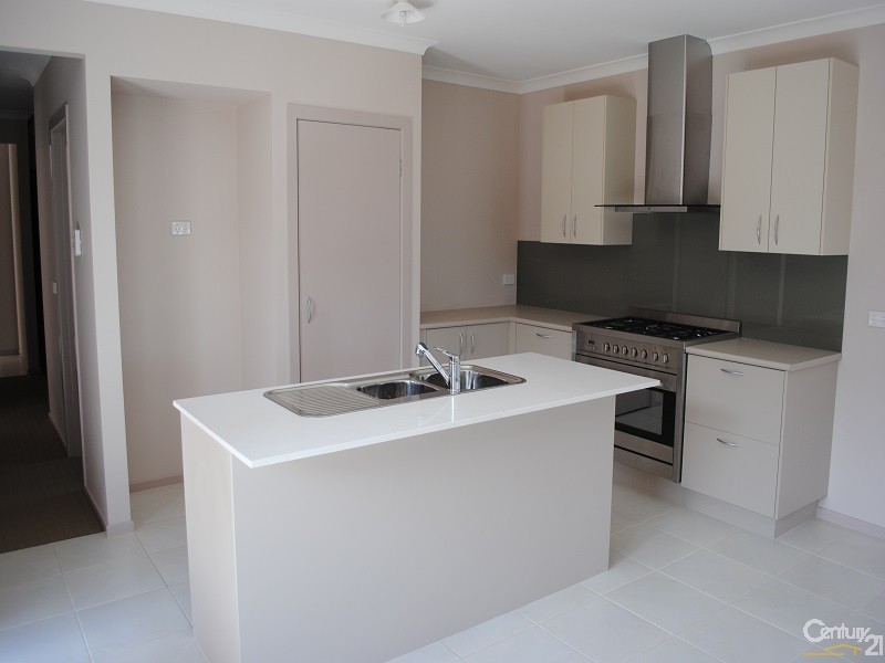 3 Pimpernel Place, Cranbourne North VIC 3977