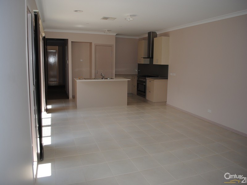 3 Pimpernel Place, Cranbourne North VIC 3977