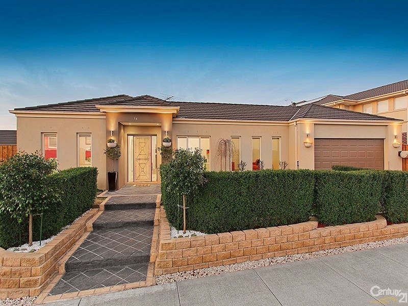 74 Webster Way, Pakenham VIC 3810