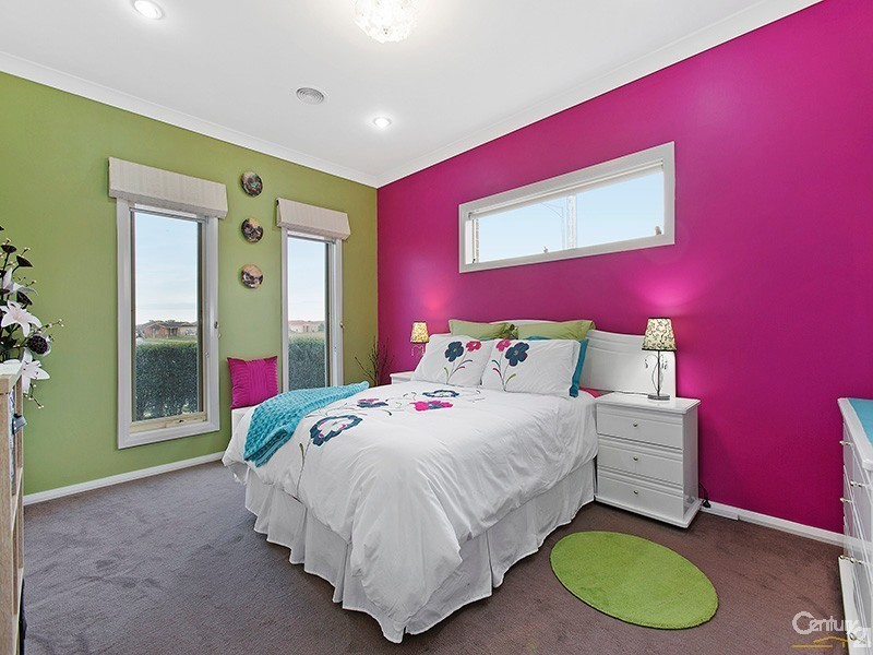 74 Webster Way, Pakenham VIC 3810