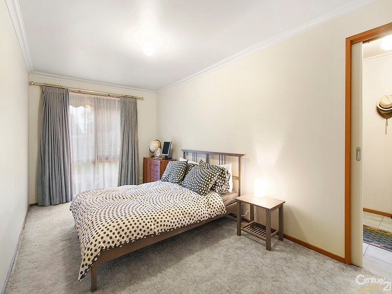 2 Tanunda Close, Narre Warren VIC 3805
