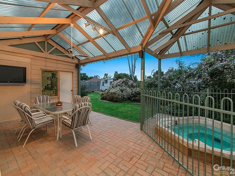 2 Tanunda Close, Narre Warren VIC 3805