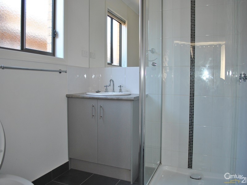 21 Evesham Street, Cranbourne North VIC 3977