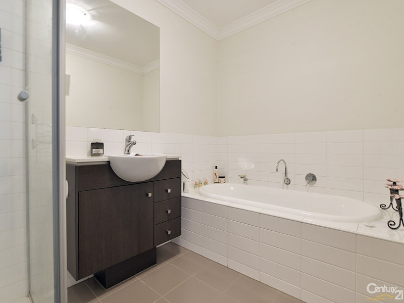 4 Meridian Circuit, Berwick VIC 3806