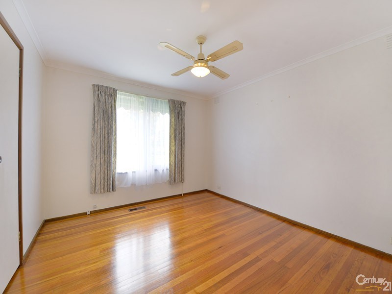 18 Floriana Avenue, Doveton VIC 3177