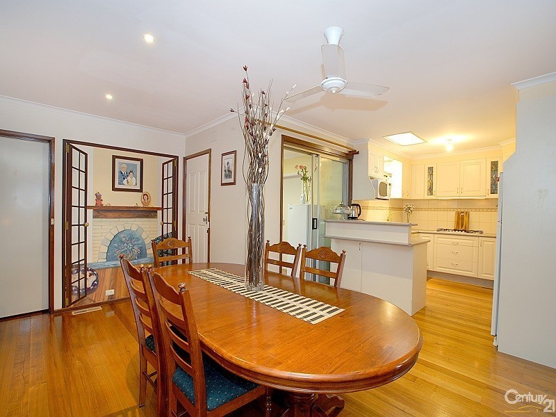 9 Wallaroo Avenue, Narre Warren VIC 3805