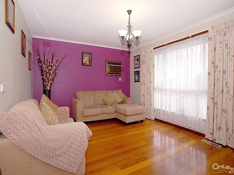 9 Wallaroo Avenue, Narre Warren VIC 3805