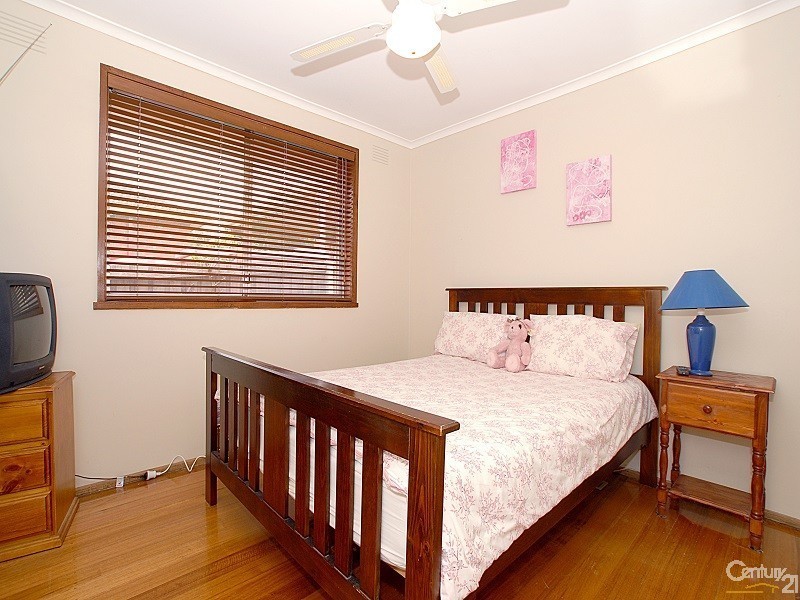 9 Wallaroo Avenue, Narre Warren VIC 3805