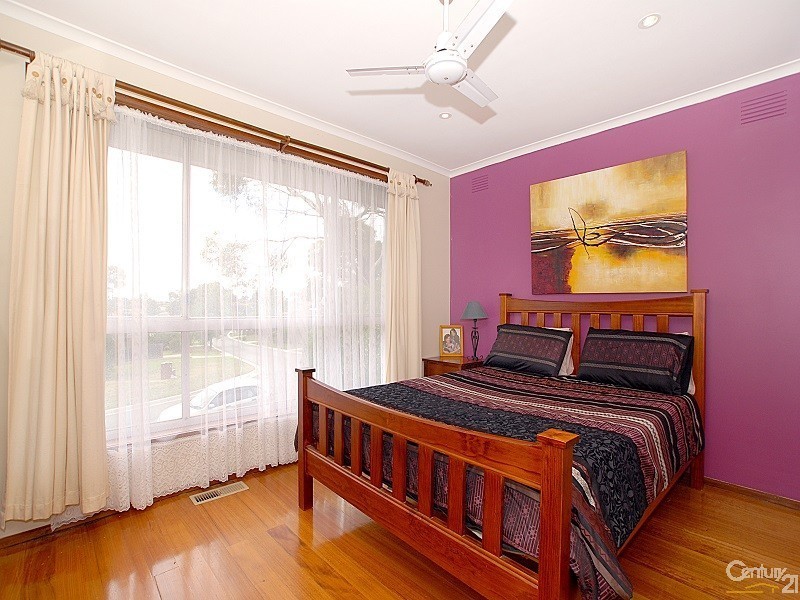 9 Wallaroo Avenue, Narre Warren VIC 3805