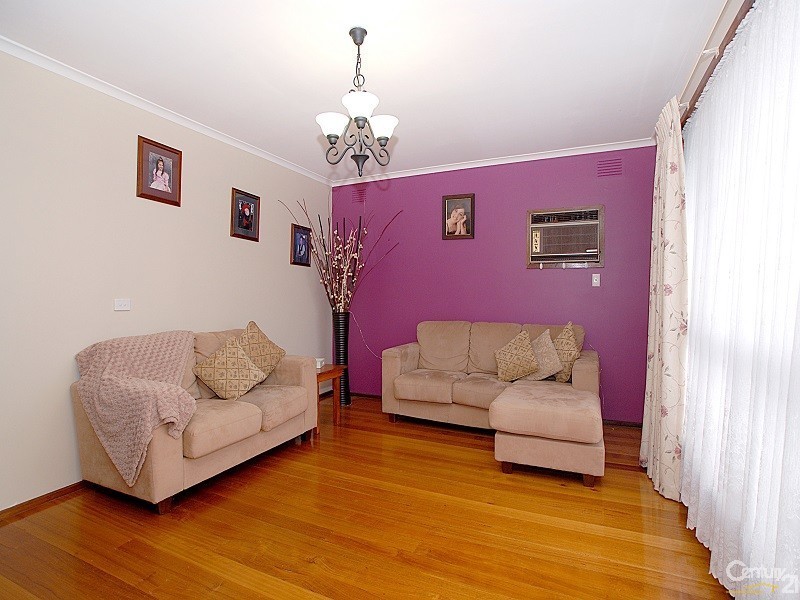 9 Wallaroo Avenue, Narre Warren VIC 3805