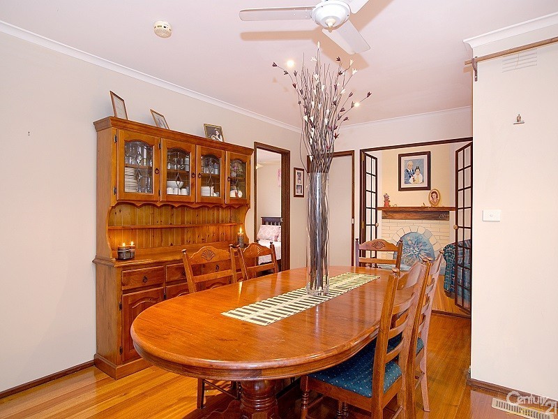 9 Wallaroo Avenue, Narre Warren VIC 3805