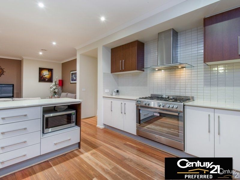 18 Stanhope Avenue, Berwick VIC 3806