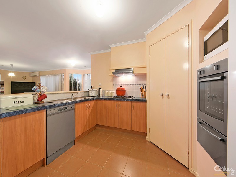 14 Arrino Crescent, Hallam VIC 3803