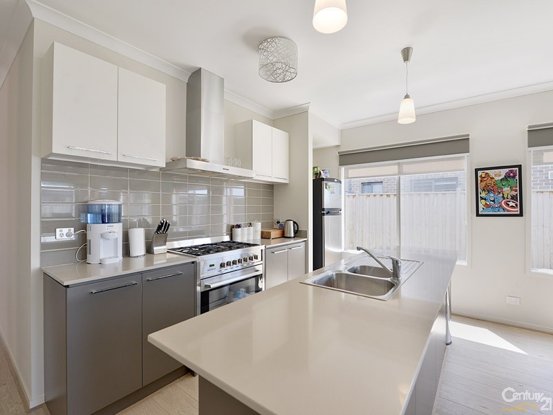 50  Evesham Street, Cranbourne North VIC 3977