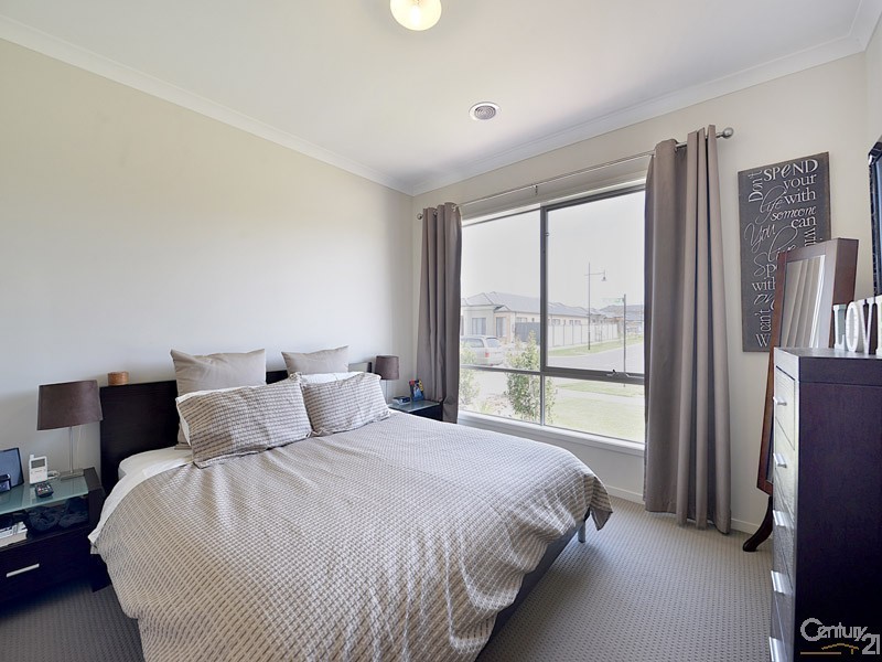 50  Evesham Street, Cranbourne North VIC 3977